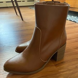 Target caramel brown ankle boot size 8